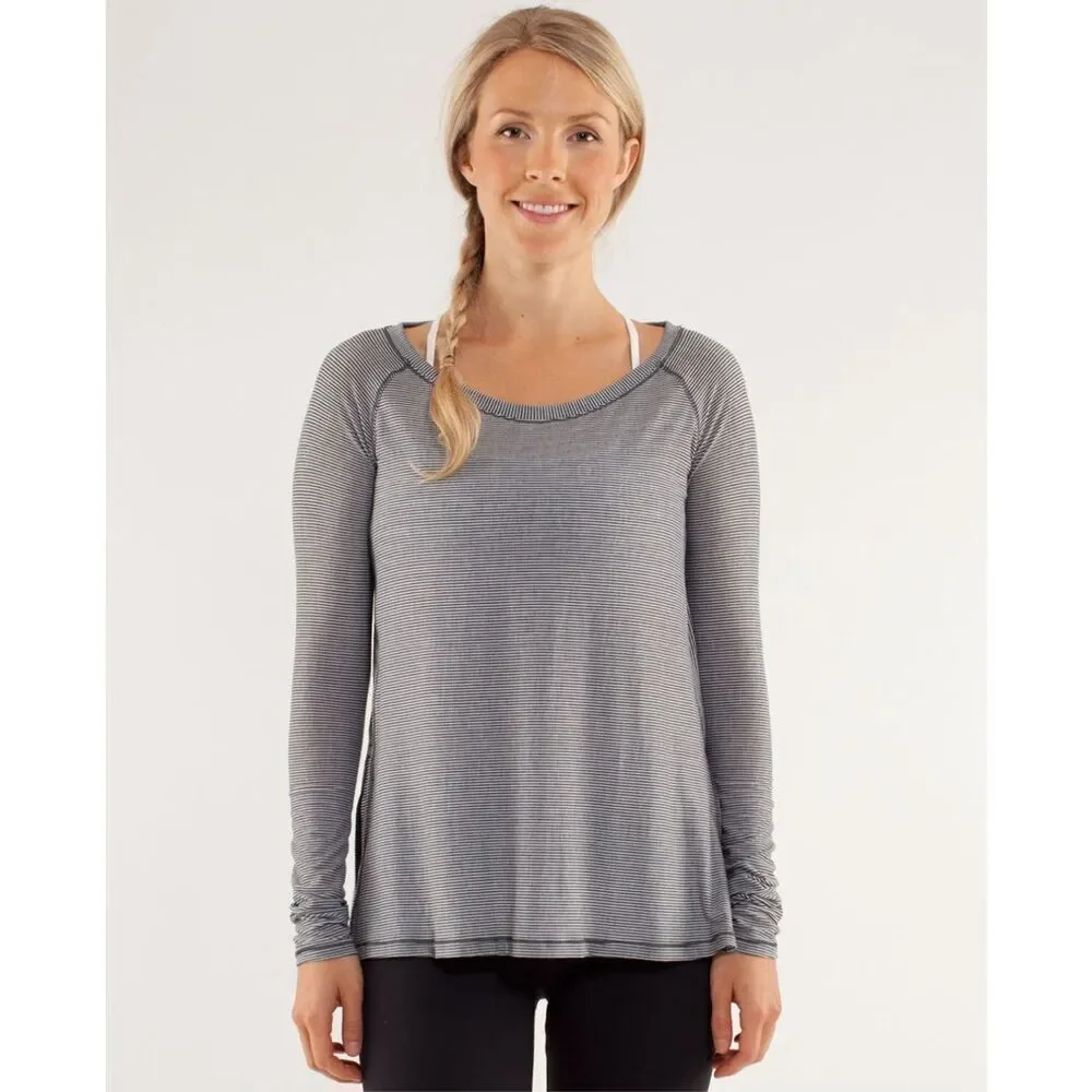 ✨Lululemon Presence Of Mind Long Sleeve Sz Medium Top✨